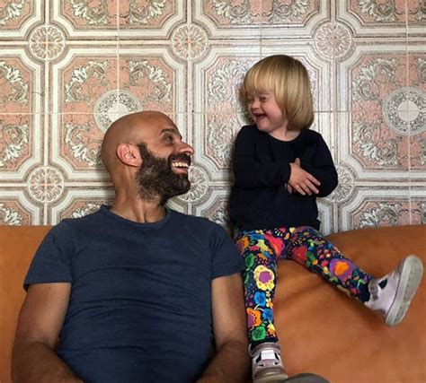 El Padre Gay Que Adopt A Una Ni A Con S Ndrome De Down Revoluciona Las Redes Sociales Oveja