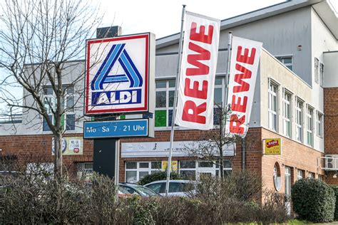 Rewe Aldi und Co Änderungen bei Werbungen Industrie läuft Sturm