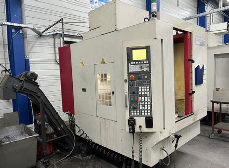 AKIRA SEIKI RMV500 APC 2 Pallet Vertical Machining Center Used Machines