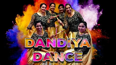 Dandiya Dance Dandiya Raas Best Gujarati Dandiya And Garba Group