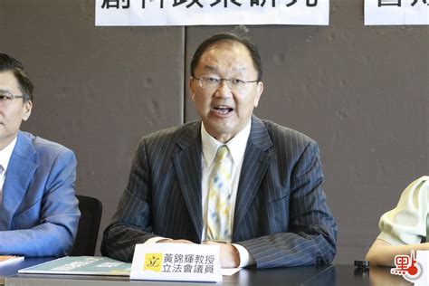 立法會議員合辦暑期計劃 為創科「造血」培育人才 港聞 點新聞