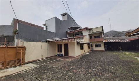 Rumah Dengan Jogging Track Dijual Di Kedoya Selatan Jakarta Barat