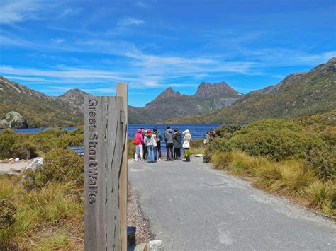 Cradle Mountain Visitor Information Centre - North West Tasmania