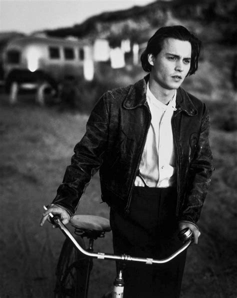 Johnny Depp Hakk Nda Bilmeniz Gerekenler Vogue T Rkiye