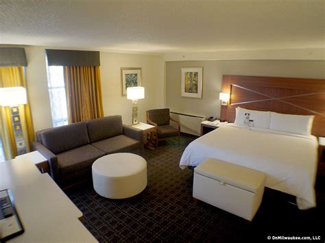 sleek  stylish doubletree   solid base  business travelers