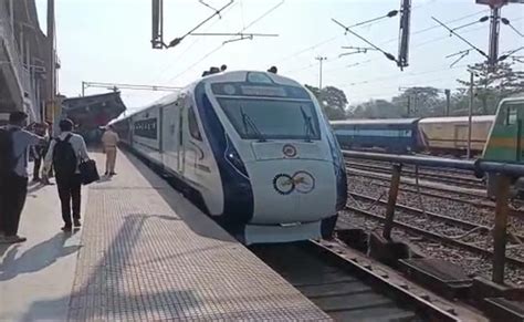 PM Modi Flags Off Odisha S First Vande Bharat Express