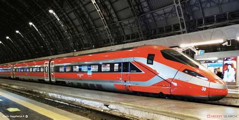 FS Trenitalia Frecciarossa 1000 New Livery Base Set 4 Elements Ep