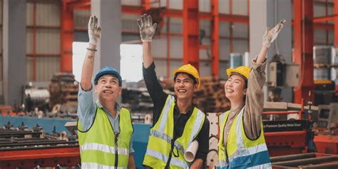 Four Ways Manufacturers Can Improve Their Company Culture Theleansuite