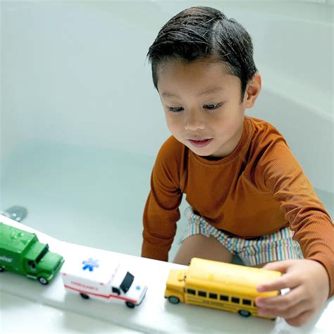 how to clean mold out of bath toys