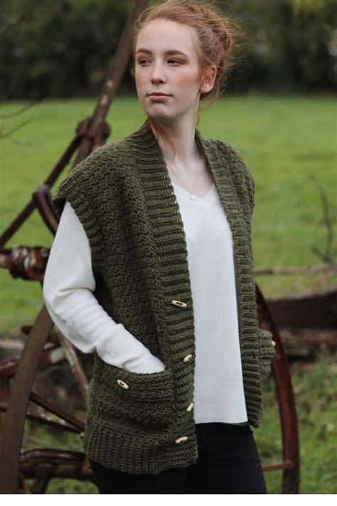 21 Crochet Vest Patterns For Every Skill Level And Season Easy Crochet Patterns