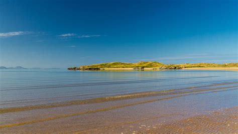 10 Best Beaches in Anglesey - You Simply Must Visit