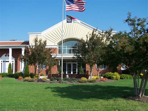 Lowe Funeral Home & Crematory | Burlington NC