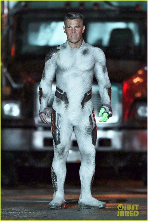 Josh Brolin Films Deadpool 2 In His Skin Tight Cable Costume Photo 3968066 Josh Brolin