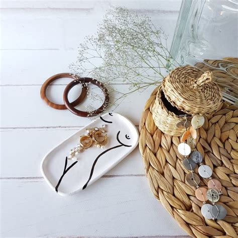 The Best Nude Decor Pieces That Aren T Prints Or Paintings Body Themed Decor Apartment Therapy