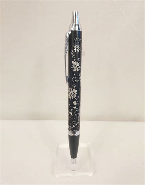 Дорогой подарок женщине руководителю