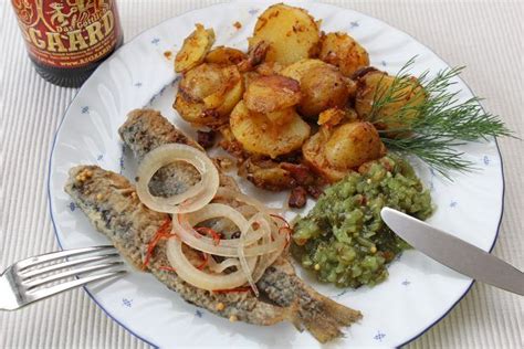 Schmeckt Wie Bei Oma Fisch Zubereiten Essen Und Trinken Fisch Braten