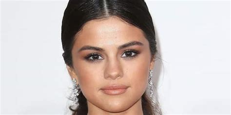 Selena Gomez S Affiche En Bikini Bleu Sur Instagram