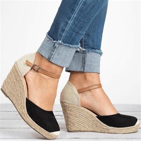 Make A Dynamic Fashion Statement In These Closed Toe Wedge Sandals