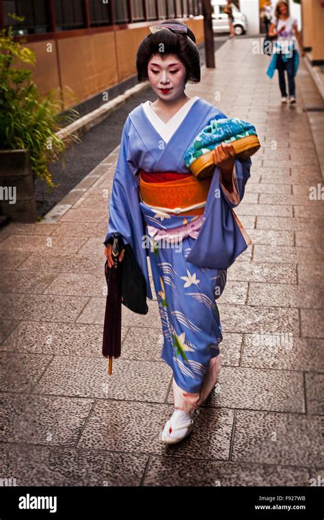 Geisha Walking In Gion District Kyoto Japan Stock Photo Alamy