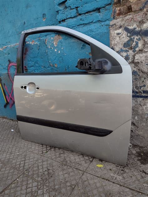 Puerta Delantera Derecha Ford Focus Desarmaduria Kike