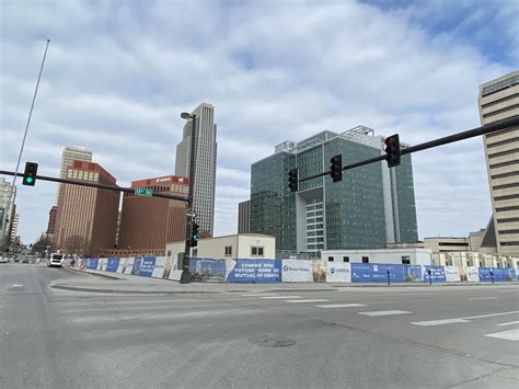 OMAHA | Mutual of Omaha Headquarters | 206m | 677ft | 44 fl | U/C