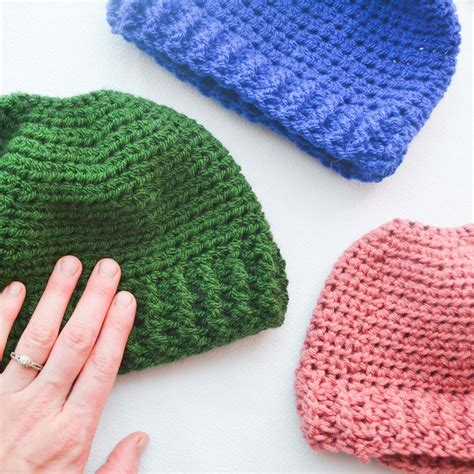 1 Hour Messy Bun Hat- Free Crochet Pattern - Amelia Makes