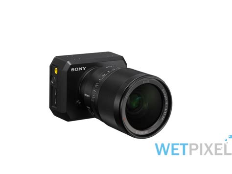 Sony announces super compact 4K video camera :: Wetpixel.com