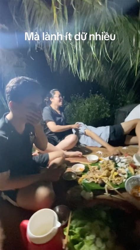 Th Vui Ang Hot D O N Y Thi Nhau V Qu Ng Nghi P Ch A L Nh Vui Banh N C V A R V A Vi