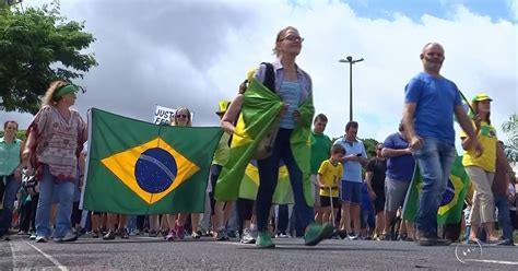 G Manifestantes Fazem Protestos Em Apoio Lava Jato Na Regi O De