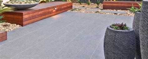 Raven Grey Exfoliated Granite Pavers Outdoors Non Slip Surface Pool