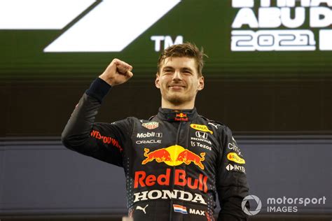 5 Juara Dunia F1 Dengan Raihan Podium Terbanyak Dalam Semusim