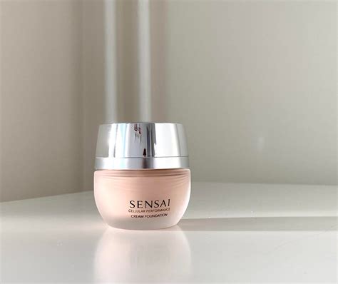 Sensai Cellular Performance Cream Foundation Meikkivoide - Arki Laama