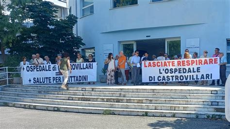 Ancora Sit In AllOspedale Di Castrovillari Laghi Un Ospedale Che