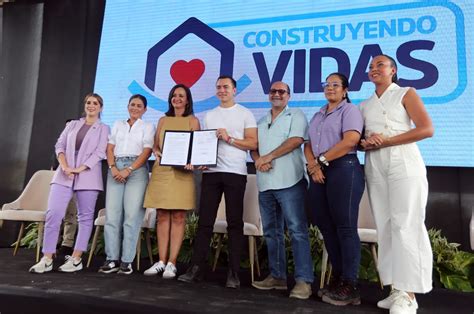 El Gobierno Nacional Firm Convenio Con La Prefectura Del Guayas Para