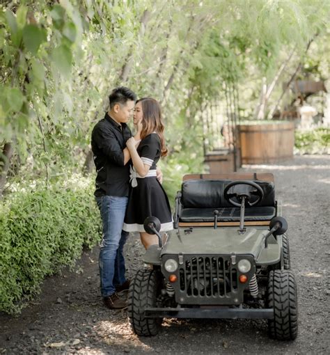 19 Gaya Foto Prewedding Outdoor Satu Momen Blog