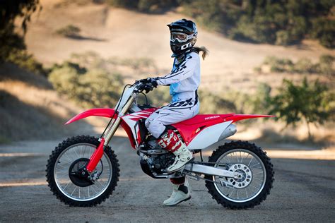 First ride: Honda CRF250R - Canada Moto Guide