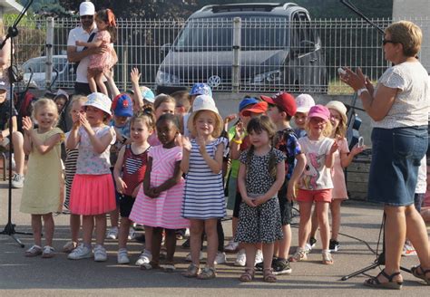 Golbey Lécole maternelle des Bosquets en fête