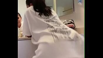 Bano Mixto Folla En El Ba O Xvideos