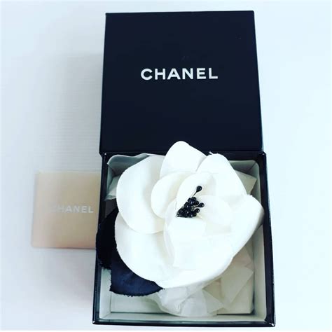 AUTHENTIC CHANEL CAMELLIA FLOWER BROOCH -, Luxury, Accessories on Carousell