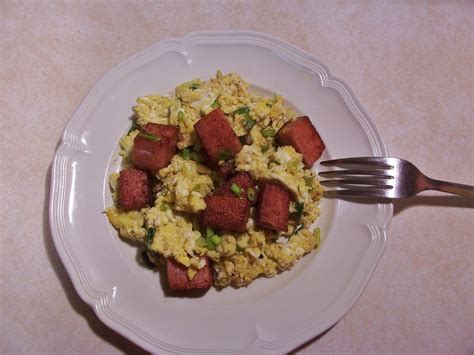 Cowgirl's Country Life: Fried Spam-n-Scrambled Eggs ala Chris :)