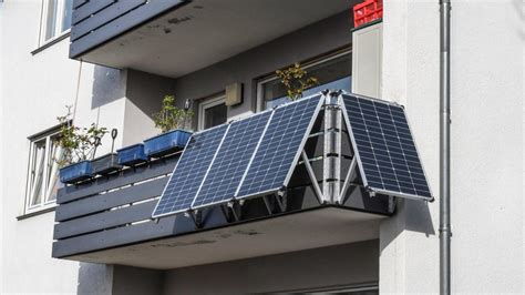 Solar Strom Vom Eigenen Balkon F R Wen Lohnt Sich Das Podcast Welt