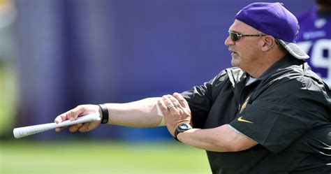 Vikings Offensive Line Coach Tony Sparano Dies At Age 56