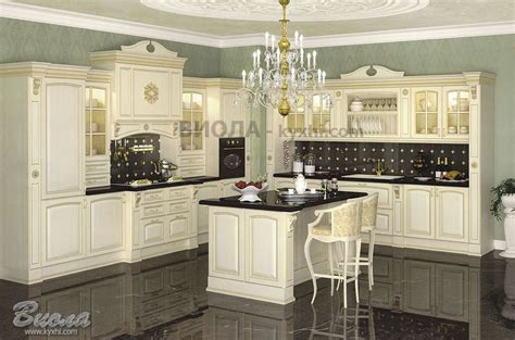 Белая кухня Классика с золотой патиной: фото, описание, цена