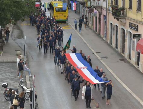 Odr An Mimohod Hrvatskih Branitelja Istarske Upanije Povodom Dana