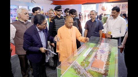 Yogi Launches 3 419 Projects Worth 11 000 Crore Hindustan Times