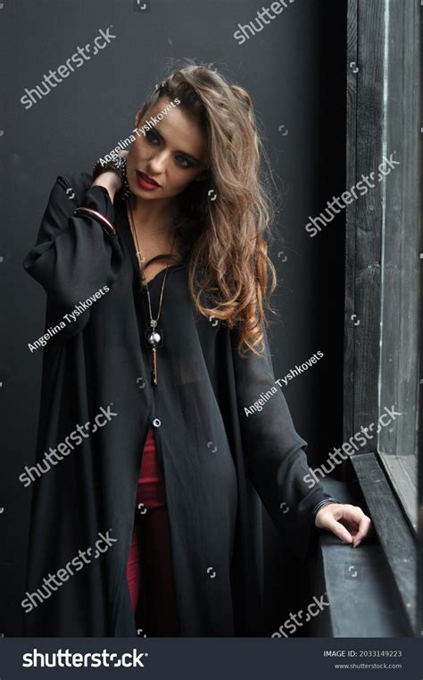 Sexy Brunette Red Lips Girl Red Stock Photo 2033149223 Shutterstock