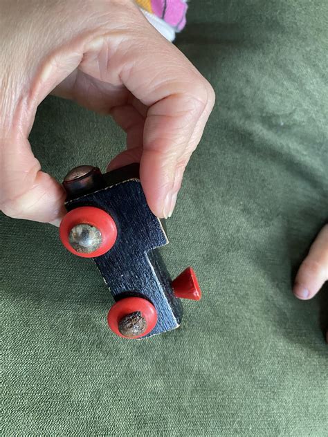 Safe way of cleaning up rusty train wheels? : r/BRIO