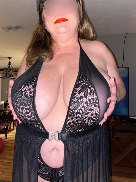Sexy BBW Wife Nude Pics XHamster