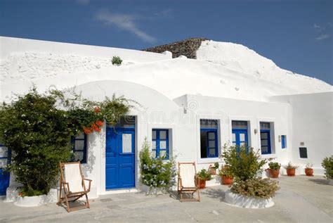 Traditional House in Greece Stock Image - Image of courtyard, house ...