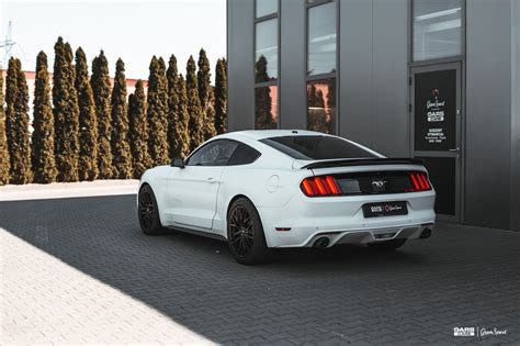 Ford Mustang Oraz Sportowy Uk Ad Wydechowy Remus To Po Czenie Kt Re